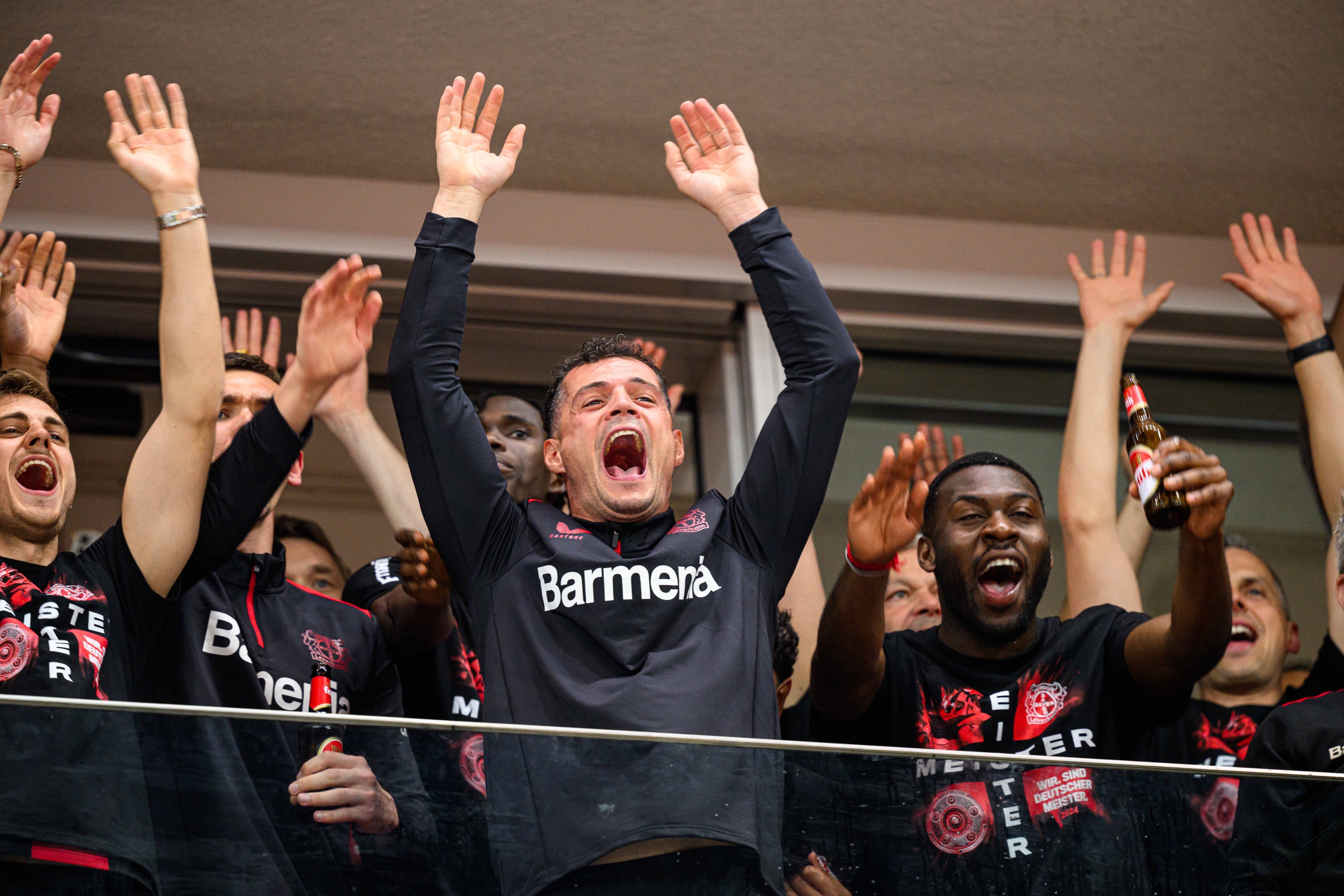 关于勒沃库森发布备战花絮，转会期状态回暖，德甲任务艰巨，更衣室氛围转暖的信息