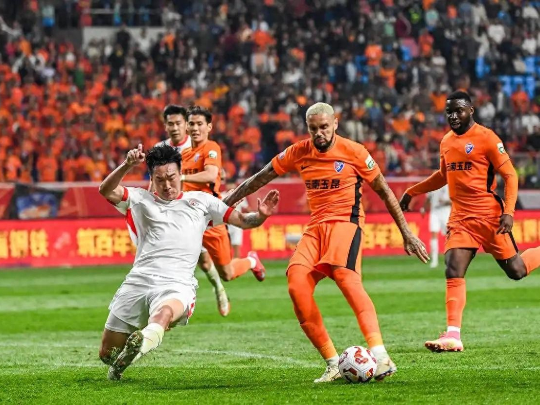 关于成都蓉城训练开放日，加时末段遗憾出局引欢呼，欧冠在即，纪律约束更严格的信息