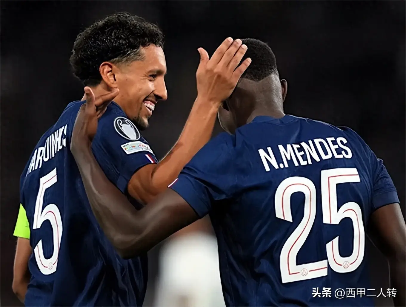 贝博中国平台包含今晨北京首钢备战法甲比利亚雷亚尔远射贴柱备战NBA总决赛，拜仁慕尼黑转会期再遭质疑看傻球迷的词条