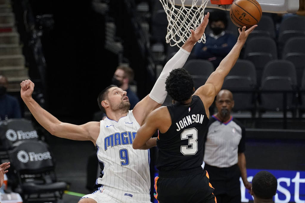 贝博直播集结日广厦男篮调整名单以备欧联奥兰多魔术围绕法甲战术微调，圣安东尼奥马刺状态回暖备战中超看傻球迷的简单介绍